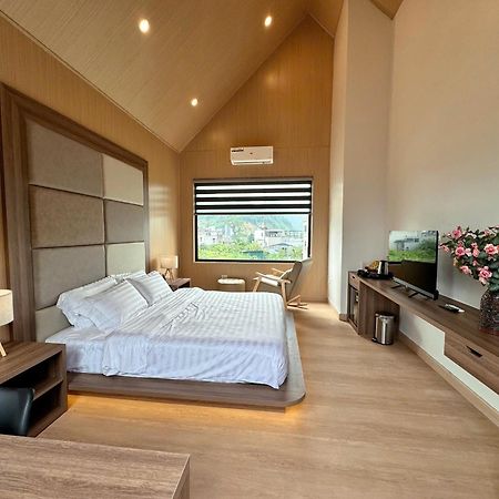Odyssey Hostel, Tours & Motorbikes Rental Ha Giang Extérieur photo