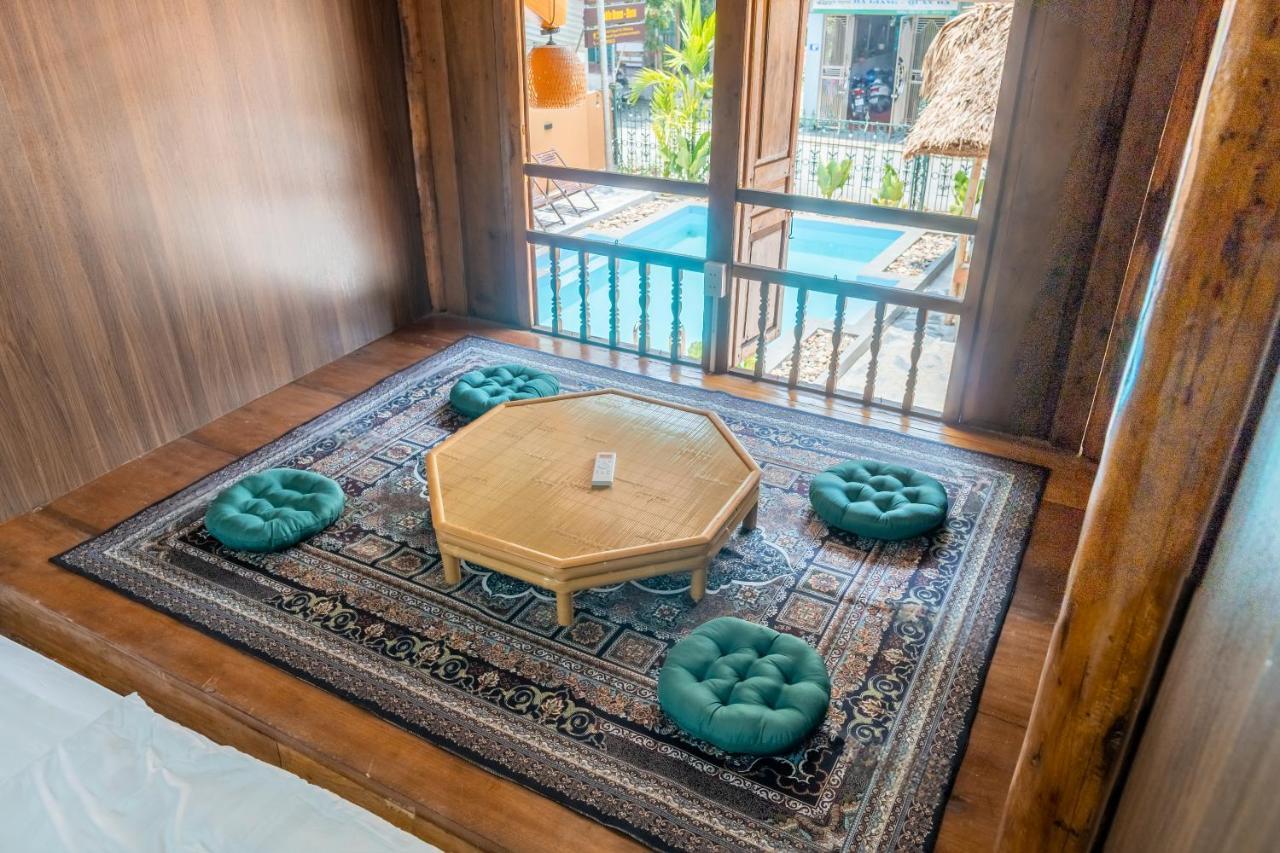 Odyssey Hostel, Tours & Motorbikes Rental Ha Giang Extérieur photo