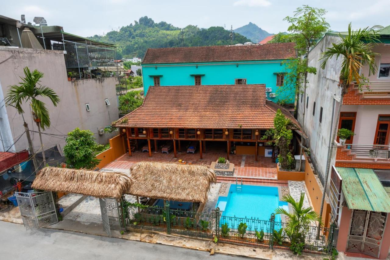 Odyssey Hostel, Tours & Motorbikes Rental Ha Giang Extérieur photo