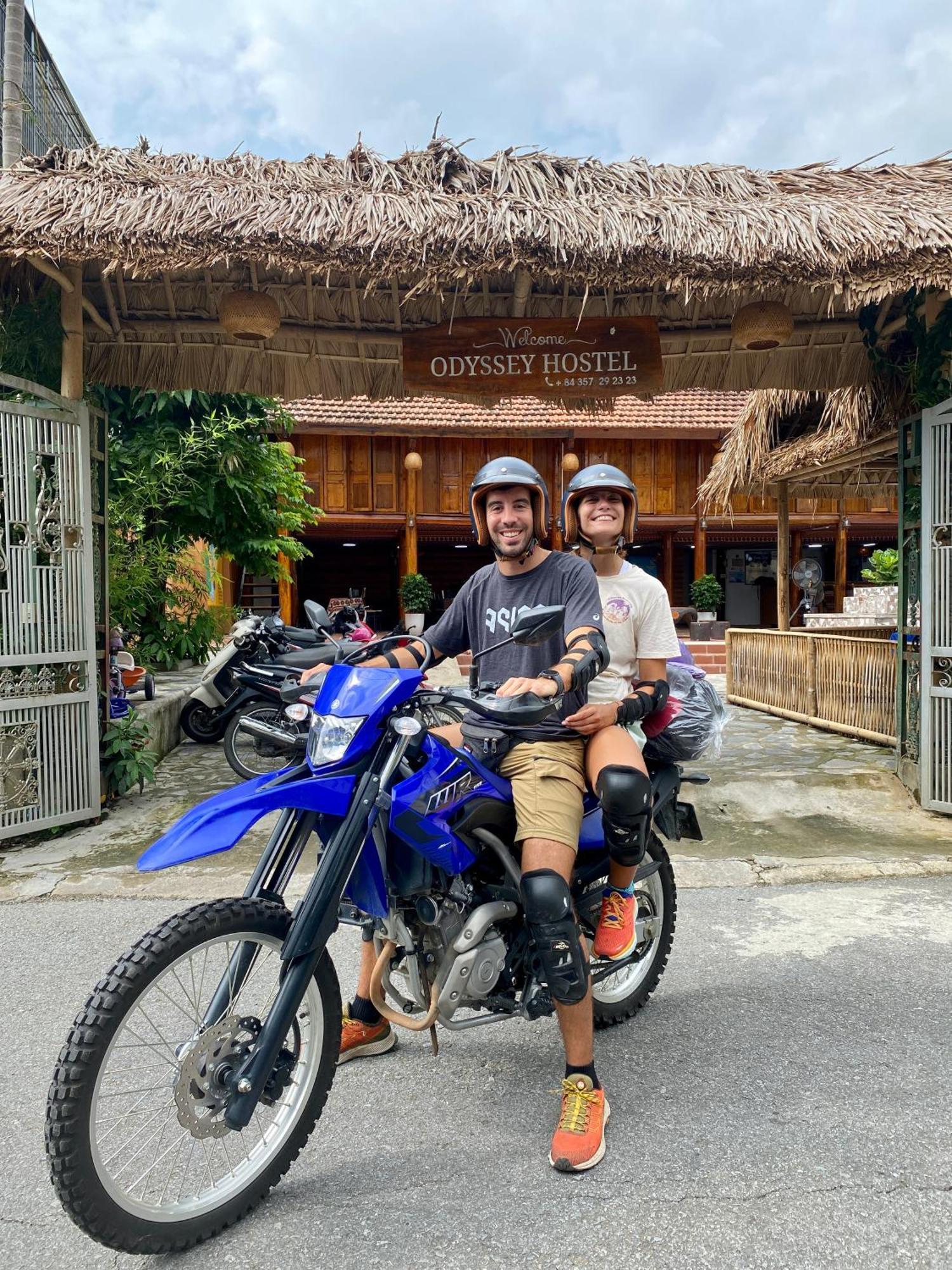 Odyssey Hostel, Tours & Motorbikes Rental Ha Giang Extérieur photo